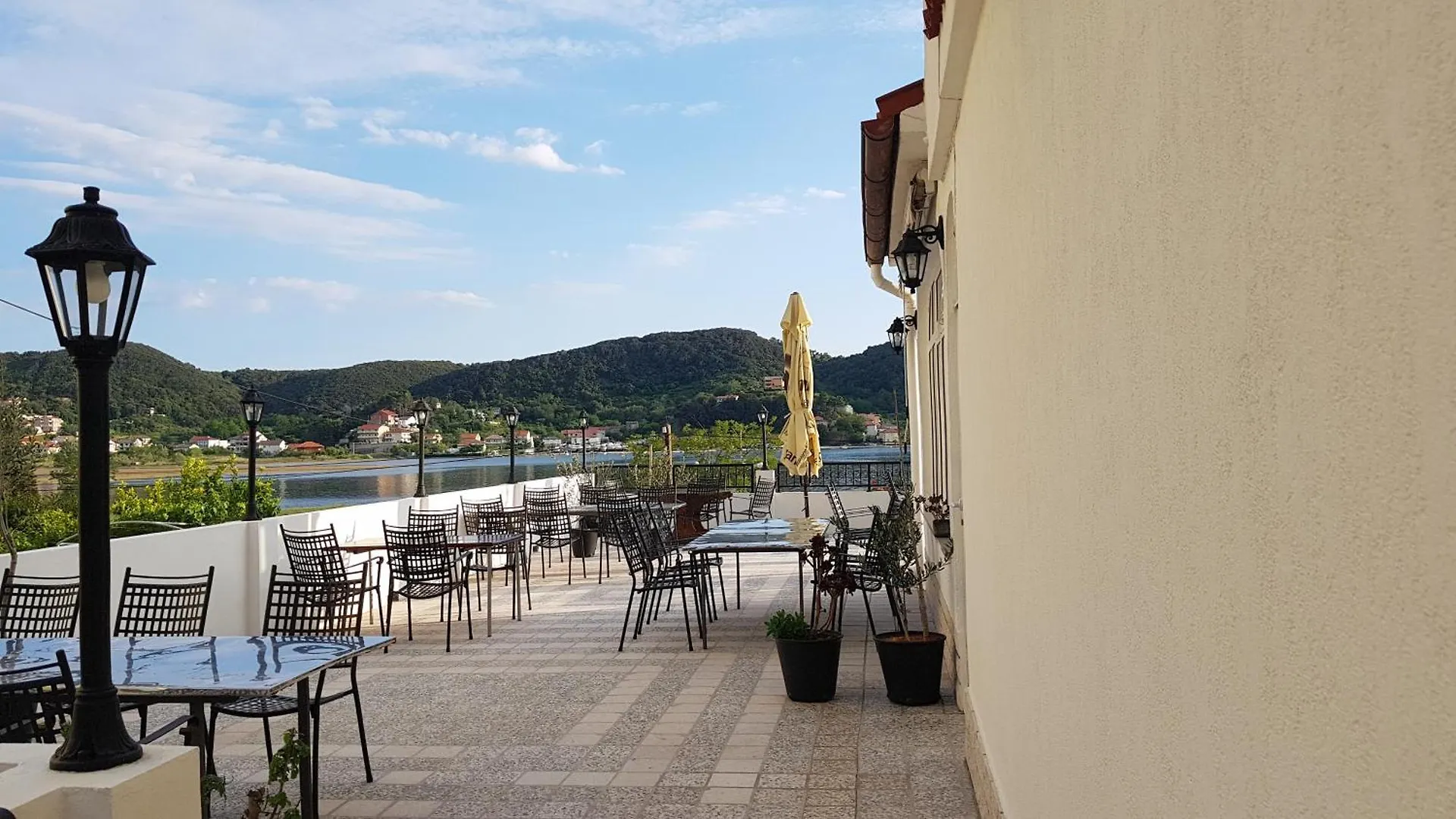 Guest House Galeb2 Supetarska Draga Frühstückspension